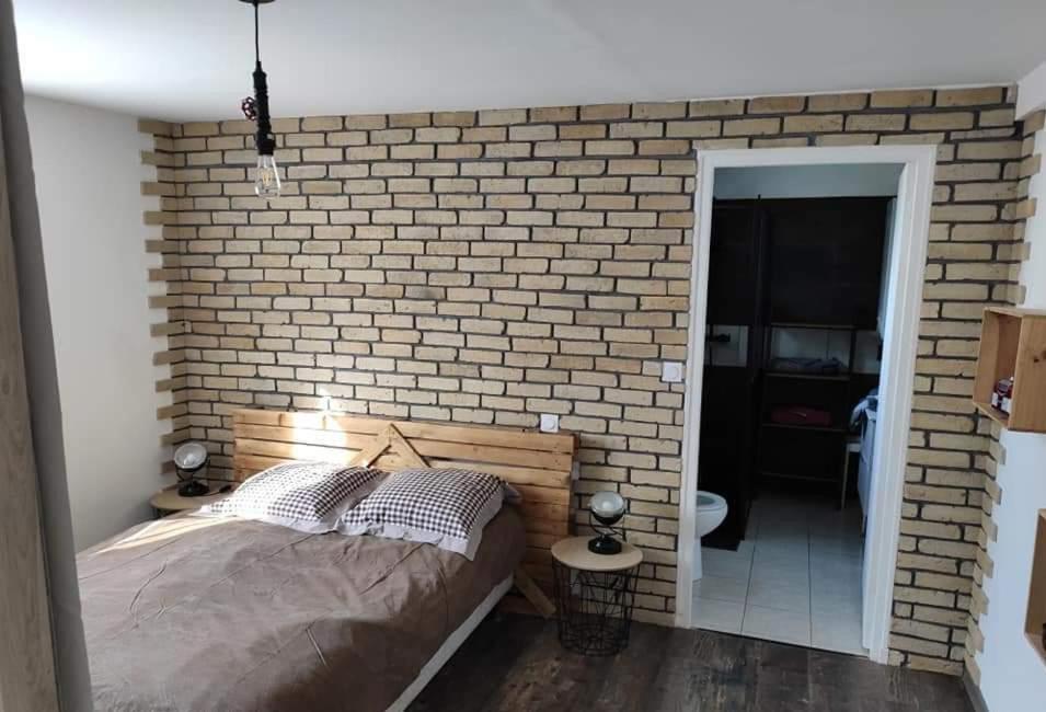 Le Ranch - Chambres Privees - Proche Centre Ville Реймс Екстериор снимка